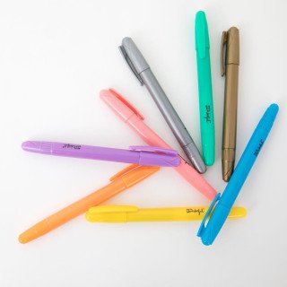 Kit de 8 marcadores de cera com aromas para fazer sucesso aqui e agora